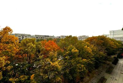 4 CAMERE 1991 5/7 UNIRII CASA POPORULUI MONOLIT CU VEDERE LA FANTANI MOBILAT - 1