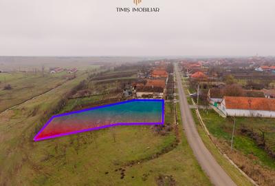 Teren Ianova 1200 mp, vatra satului | asfalt, utilitati | Comision 0% - 2