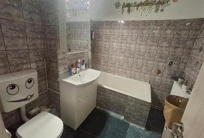 Apartament 3 camere decomandat 2 balcoane zona Calea Poplacii - 22