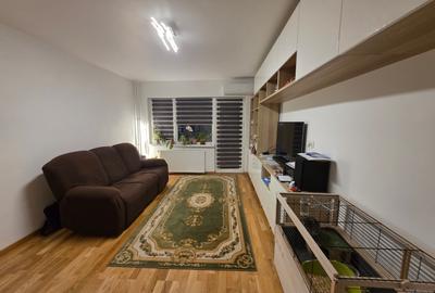 Apartament cu 3 camere semidecomandat, mobilat în Lujerului