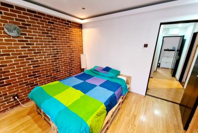 2 camere Sala Palatului - Cismigiu parter/8 decomandat bloc 1960 balcon