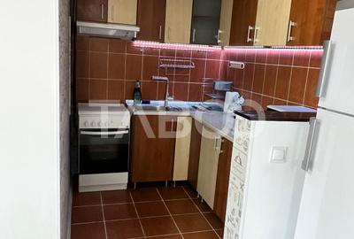 Apartament 3 camere de vanzare decomandat cu balcon zona Vasile Aaron - 6