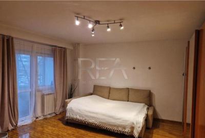 Garsonieră Nerva Traian, et. 1, an 2002, metrou, 42 mp - 1