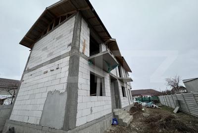 Casa la rosu, cu 4 camere, 145 mp utili, 356 mp teren, zona Catargiu - 1