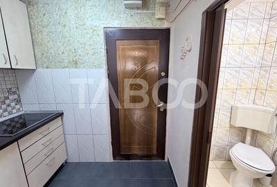 Garsoniera mobilata si utilata la etaj 2 zona Broscarie Sibiu - 5