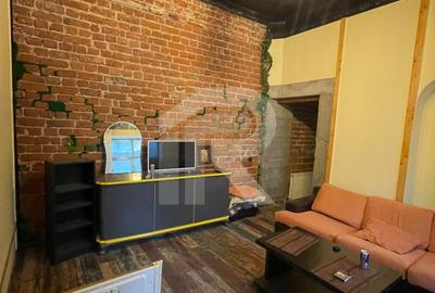 Apartament in vila 3 camere, curte 40mp - Nerva Traian - 1