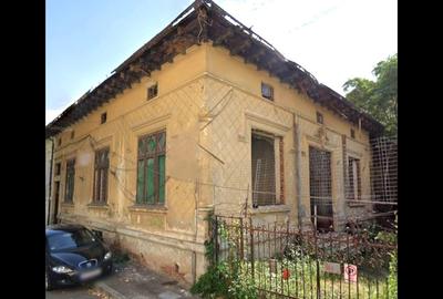 Casă cu 8 camere în Cișmigiu