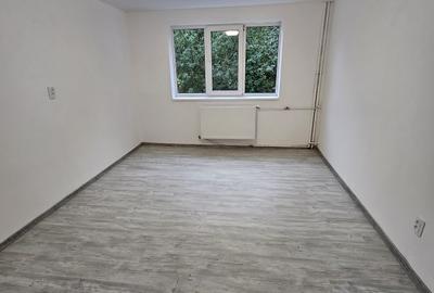 Garsoniera cf 2, etaj 1, zona Letea - 1