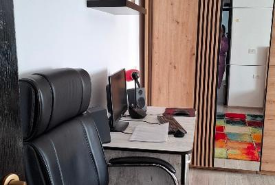 Vand  apartament 63 mp utili la vila ,renovat ,mobilat nou. - 1