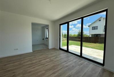 VILA IN CORBEANCA - OSTRATU // CURTE 364 MP // 5 CAMERE - 5
