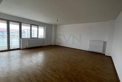 Apartament cu 3 camere decomandat în Aviației