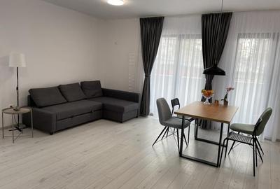 Apartament cu 2 camere semidecomandat în Apărătorii Patriei