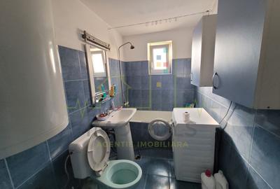 Zona Dambovita. 2 Case. Teren 933 mp. - 12