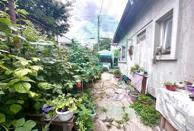 Teren de 250 mp cu casa -  la o distanta de 7 minute de statia de metrou - 5