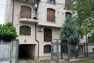 La 300 M de IULIUS TOWN.apartament în vilă. - 15