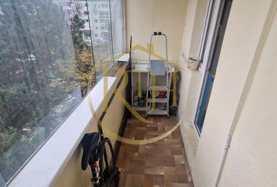 Vand apartament cu 4 camere in zona spitalul judetean,comision ,,0'' - 19