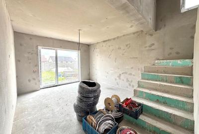 Casă individuală cu 4 camere în Săcălaz