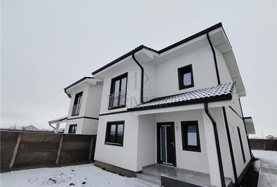 Duplex despartit prin camera tehnica - finalizat - teren 365 mp - 3