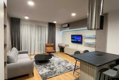 Apartament cu 2 camere semidecomandat, mobilat în Timpuri Noi