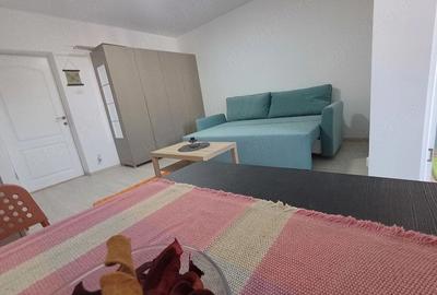 Garsoniera Grand Arena metrou Aparatorii Patriei. - 1