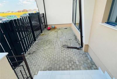 Dumbravita - 2 Camere - Parter cu curte - Decomandat - Bucatarie inchisa - 2 Loc - 9
