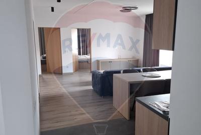 Apartament cu 3 camere de închiriat - 2