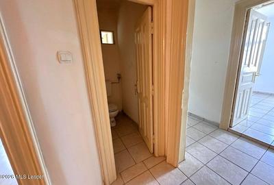 	B-dul Carol I nr. 59, 188 mpu, etaj 3, 6 camere, bloc mic - 31