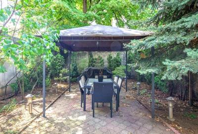 Casă cu 8 camere în Dorobanți