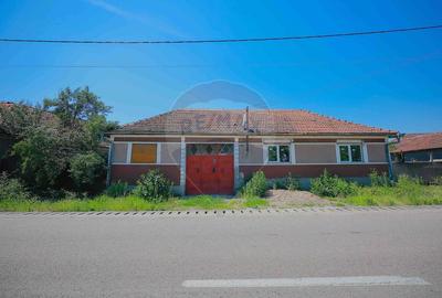 Casă individuală cu 3 camere în Valea Mare de Codru