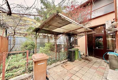 Vila 180 mp desfasurati cartier de case Belvedere Regie - 14