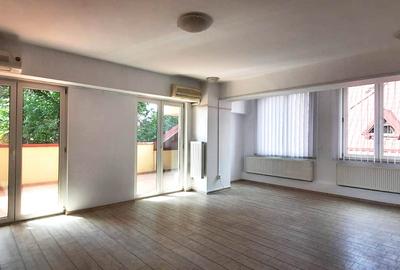 Plevnei, Cotroceni, imobil birouri, apartament decomandat, lift, parcare/birouri