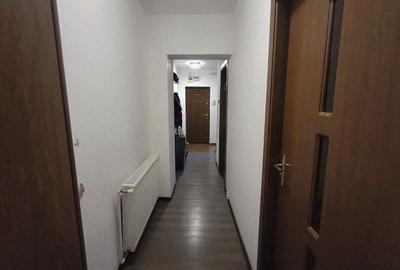 Etaj intermediar. Pozitie excelenta. Centrala porprie. Mobilat si utilat. - 5
