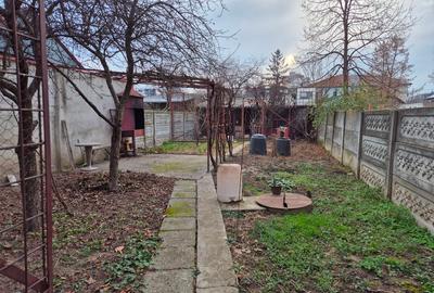 CASĂ 2 etaje + teren 428mp, central în Pitești-Exercițiu - 300,000€ - 5