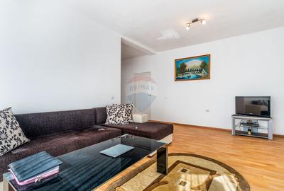 Casa cu 10 camere de vanzare pe str. Corneliu Coposu - 16