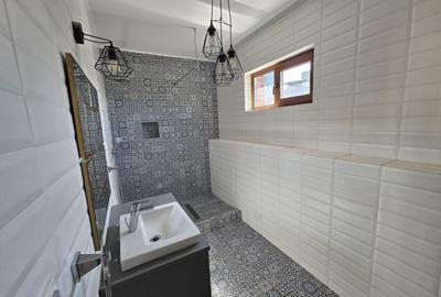 Casă spațioasă de închiriat cu curte amenajată și facilități complete - 24