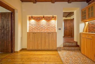 Casa de vanzare in centrul Brasovului - curte privata si pivnita - 12