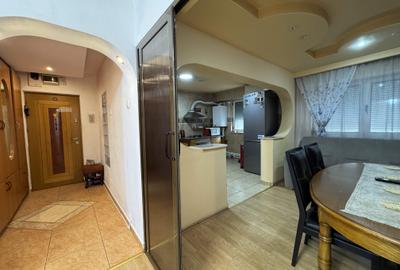 5 cam. etaj 1, 96 mp, decomandat, renovat, zona Zahana - 1