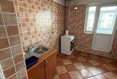 Vând aprtament 2 camere, 54 mp, zona Lujerului, sector 6, București - 10