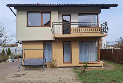 Casă individuală cu 4 camere în Bună Ziua