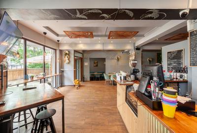 Bistro-cafenea la cheie | Afacere activă, complet echipată | - 2