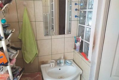 Casă individuală cu 4 camere în Fundeni