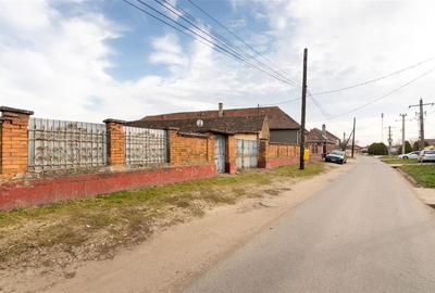 Casă individuală cu 2 camere în Girișu de Criș