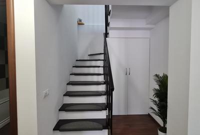 Vand apartament de 3 camere, situat in Strand, in bloc din 2008 - 10