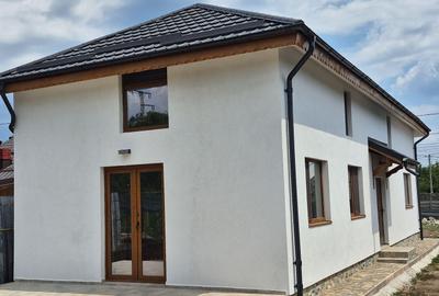 Vila/casa noua: P+M, Banesti-Prahova - 150 mp utili + teren 875 mp! - 1