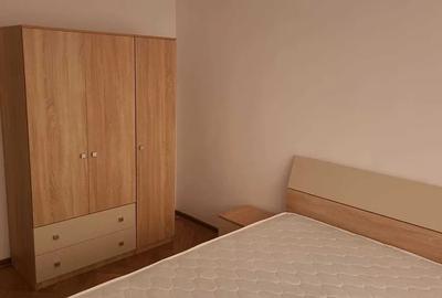 Apartament cu 2 camere semidecomandat, mobilat în Berceni