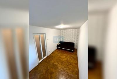 Vanzare Apartament 2 camere Zona Nord Etaj 1 - 3