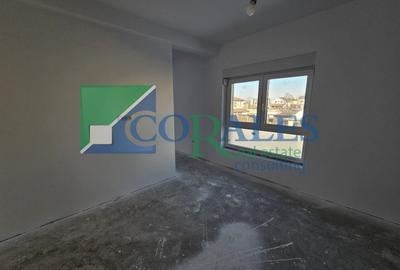 Despartit prin casa scarii! Zona buna! Asfalt! Toate utilitatile! - 14