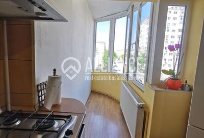 De vânzare apartament Zona Casa de Cultură, Bd. 1 Decembrie 1918 - 8