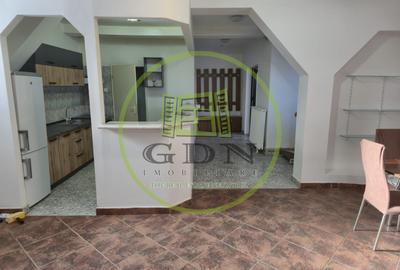 Casa de inchiriat 4 camere Sub Arini - 1