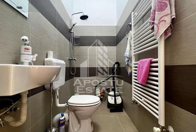 Apartament cu 4 camere 180mp loc de parcare zona centrala - 15